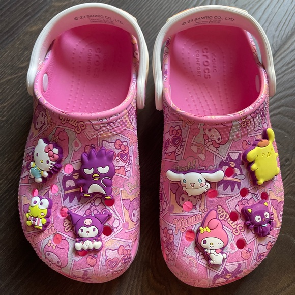 Crocs Hello Kitty and Friends - Picture 2 of 7